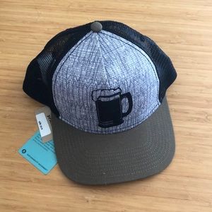 NWT Prana Beer Belly trucker hat